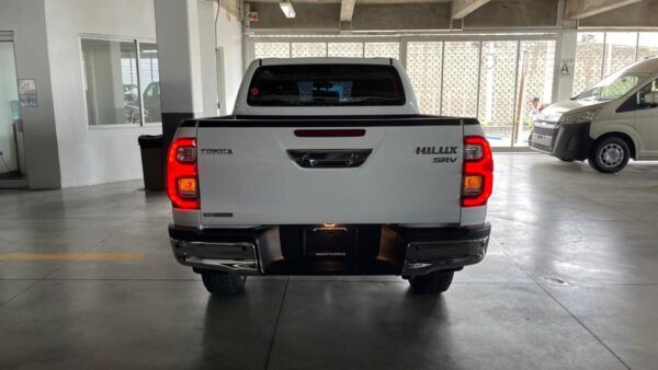 TOYOTA HILUX - Imagen 6