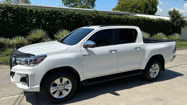 TOYOTA HILUX - Imagen 7