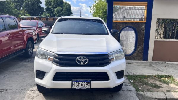 TOYOTA HILUX - Imagen 6
