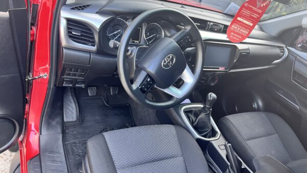 TOYOTA HILUX - Imagen 4
