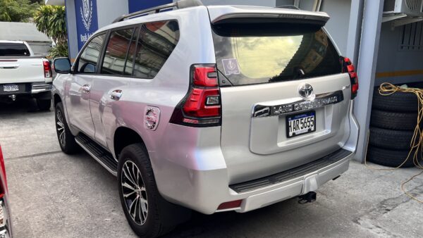TOYOTA PRADO - Imagen 2