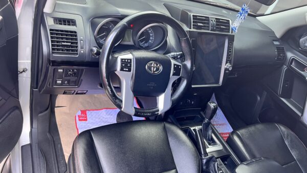 TOYOTA PRADO - Imagen 5
