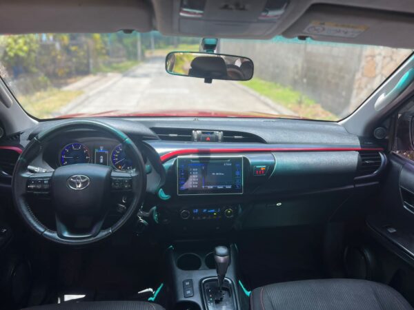 TOYOTA HILUX - Imagen 3
