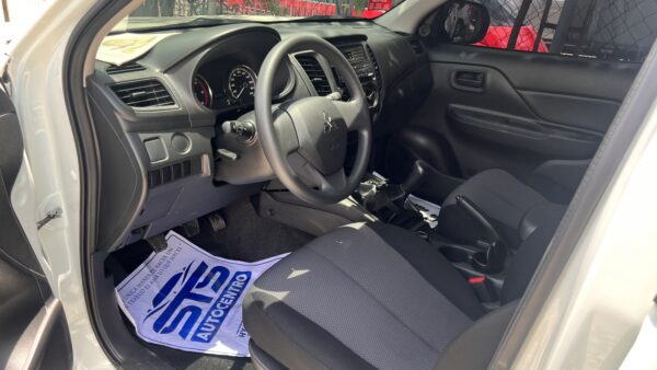 MITSUBISHI - Imagen 4