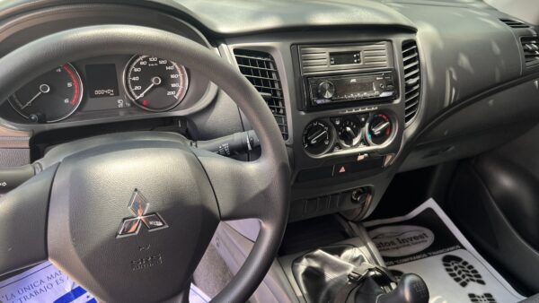 MITSUBISHI - Imagen 3