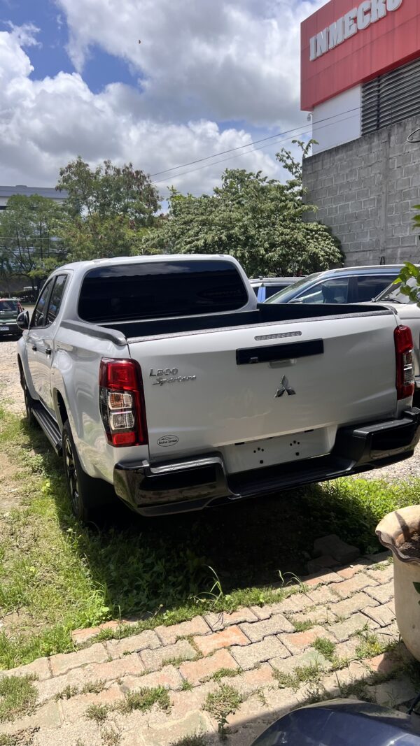 MITSUBISHI - Imagen 3