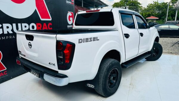 NISSAN - Imagen 7
