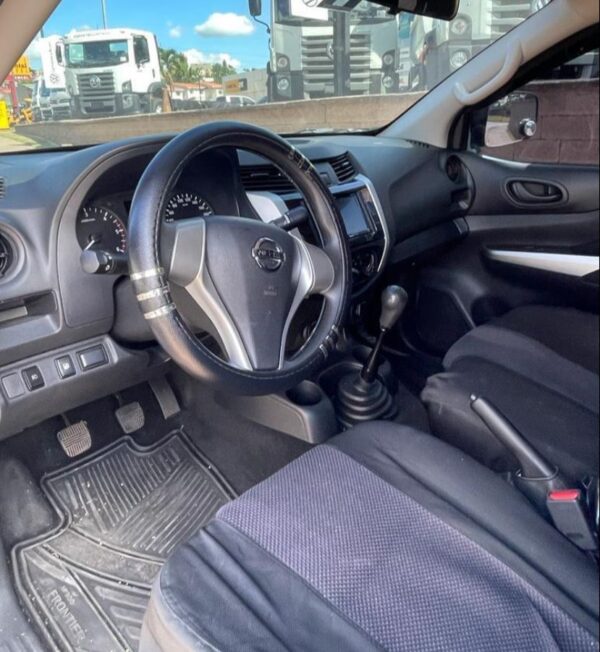 NISSAN - Imagen 5