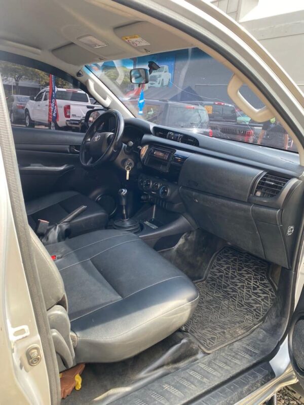 TOYOTA - Imagen 6