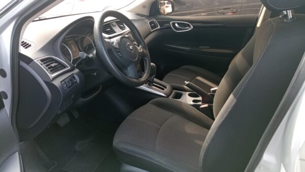 NISSAN SENTRA 2019 AUTOMATICO - Imagen 10