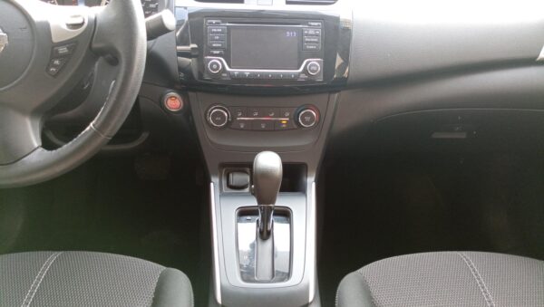 NISSAN SENTRA 2019 AUTOMATICO - Imagen 3