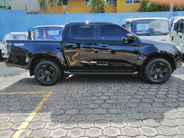 ISUZU D MAX LSE 4X4 2023 - Imagen 2
