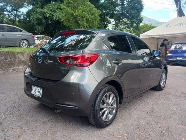 MAZDA 2 2023 AUTOMATICO - Imagen 2