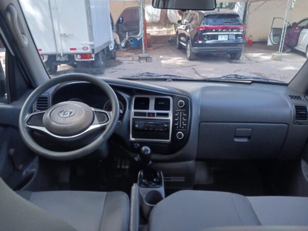 HYUNDAI H100 CON BARANDAL 2024 MANUAL - Imagen 6