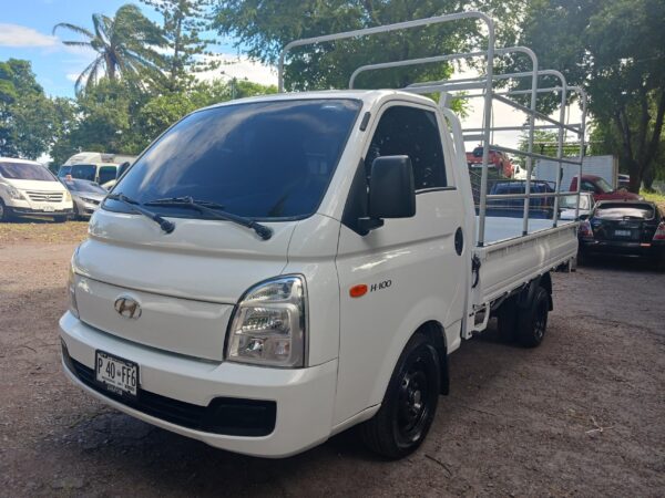 HYUNDAI H100 CON BARANDAL 2024 MANUAL - Imagen 2